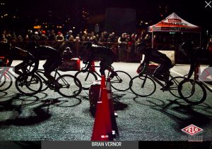 gallery Red Hood Crit: critos et fixies, de nuit dans les rues de Brooklyn