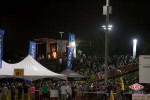 gallery Le show peut commencer: une nuit sur le cyclocross de Las Vegas