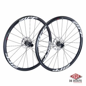 gallery Zipp  améliore les roues 202 Firecrest et 303 Firecrest Disc