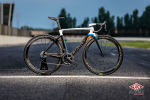 gallery Wilier Cento10AIR - la bête de course Italienne