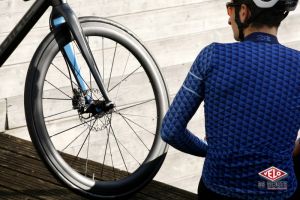 gallery Essai textile / Tenue Cross Rapha, mode et luxe