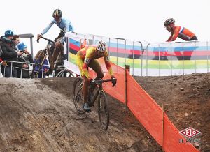 gallery Championnats du monde de cyclo-cross / De la boue, des crevaisons et Van Aert gagne à la fin