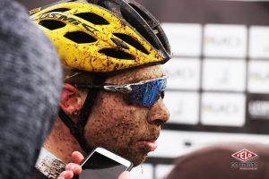 gallery Championnats du monde de cyclo-cross / De la boue, des crevaisons et Van Aert gagne à la fin