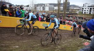 gallery Championnats du monde de cyclo-cross / De la boue, des crevaisons et Van Aert gagne à la fin