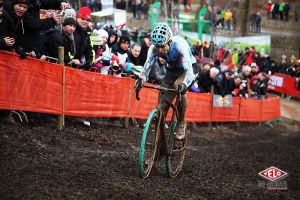 gallery Championnats du monde de cyclo-cross / De la boue, des crevaisons et Van Aert gagne à la fin