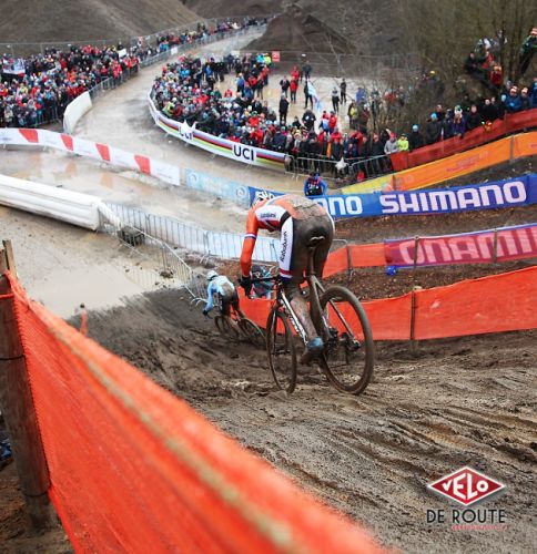 gallery Championnats du monde de cyclo-cross / De la boue, des crevaisons et Van Aert gagne à la fin