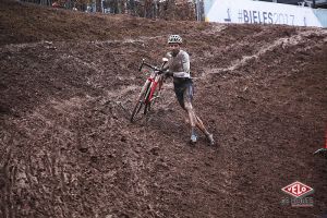 gallery Championnats du monde de cyclo-cross / De la boue, des crevaisons et Van Aert gagne à la fin