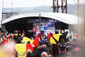 gallery Championnats du monde de cyclo-cross / De la boue, des crevaisons et Van Aert gagne à la fin