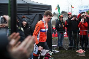 gallery Championnats du monde de cyclo-cross / De la boue, des crevaisons et Van Aert gagne à la fin