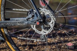 gallery Giant TCX SLR 2 / Adrisport CX First Disc: deux bons plans pour le cyclo-cross