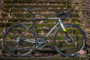 gallery Giant TCX SLR 2 / Adrisport CX First Disc: deux bons plans pour le cyclo-cross