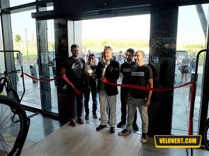 gallery Lapierre Experience center : au contact des conso…