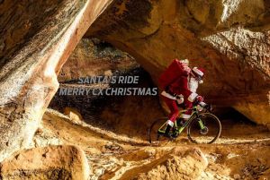 gallery En 2018 le Père Noël livre ses cadeaux en cyclo-cross !