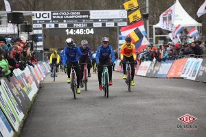 gallery Championnats du monde de cyclo-cross / Van Aert, une troisième couronne sur le Cauberg