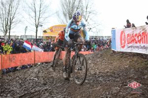 gallery Championnats du monde de cyclo-cross / Van Aert, une troisième couronne sur le Cauberg