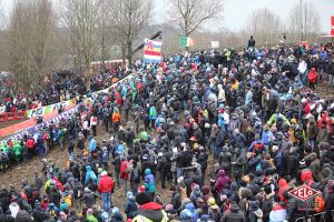 gallery Championnats du monde de cyclo-cross / Van Aert, une troisième couronne sur le Cauberg