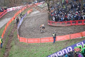 gallery Championnats du monde de cyclo-cross / Van Aert, une troisième couronne sur le Cauberg