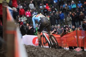 gallery Championnats du monde de cyclo-cross / Van Aert, une troisième couronne sur le Cauberg