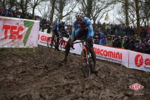 gallery Championnats du monde de cyclo-cross / Van Aert, une troisième couronne sur le Cauberg