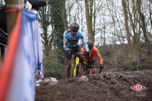 gallery Championnats du monde de cyclo-cross / Van Aert, une troisième couronne sur le Cauberg