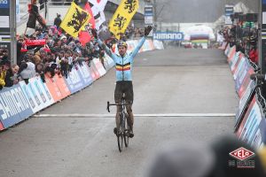 gallery Championnats du monde de cyclo-cross / Van Aert, une troisième couronne sur le Cauberg