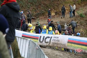 gallery Championnats du monde de cyclo-cross / Van Aert, une troisième couronne sur le Cauberg