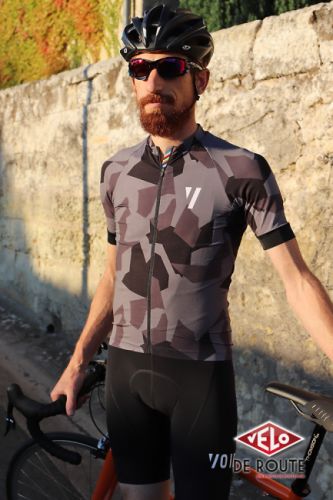 gallery Essai : Cuissard Void 2.0 et maillot Void Print