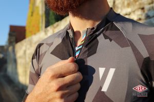 gallery Essai : Cuissard Void 2.0 et maillot Void Print