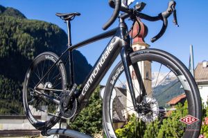 gallery Cannondale Synapse Neo : des watts plein le bitume