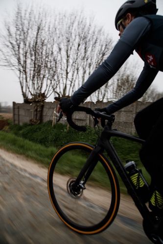 gallery Specialized Roubaix - 200 km prometteurs