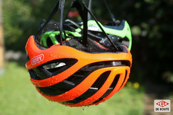 gallery Duel de couvre-chefs : Abus Airbreaker Vs Kask Valegro