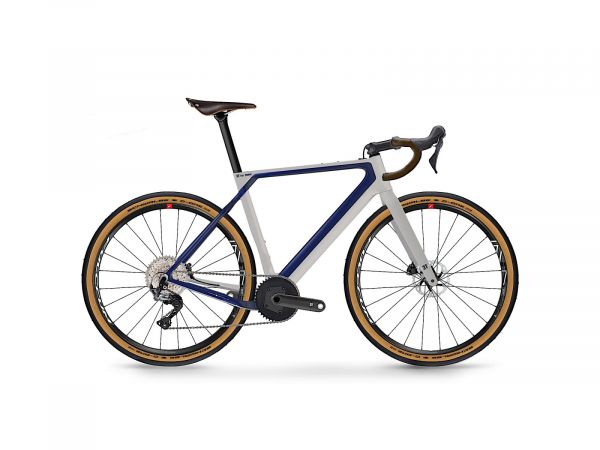 gallery Un 3T Exploro BMW Edition