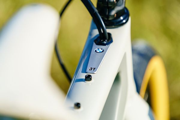 gallery Un 3T Exploro BMW Edition