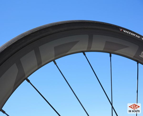 gallery Zipp 303S : tarif agressif et maxi plaisir !