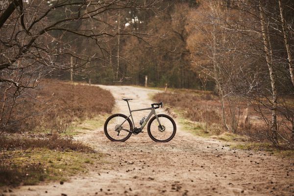 gallery Backroad + : Rose électrifie son gravel