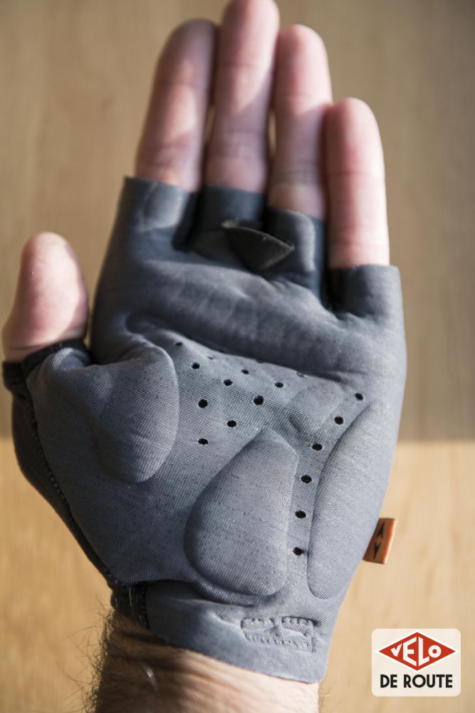 gallery Essai : Paume de Gants Elastic Interface