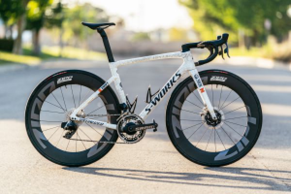 gallery Zipp 858 NSW &amp; 808 Firecrest : la largeur en mode aéro !