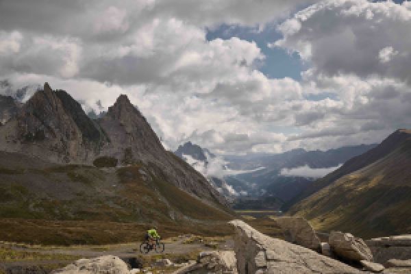 gallery Gravel Tour du Mont Blanc : Turcat et Gibb entrent dans l&#39;histoire !