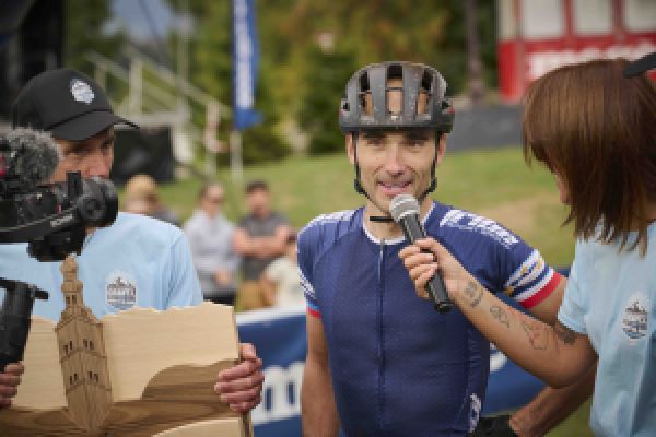 gallery Gravel Tour du Mont Blanc : Turcat et Gibb entrent dans l&#39;histoire !