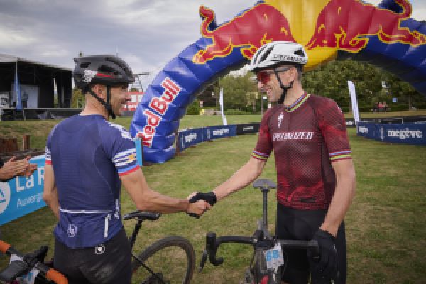 gallery Gravel Tour du Mont Blanc : Turcat et Gibb entrent dans l&#39;histoire !