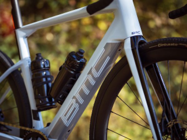 gallery Roadmachine 01 AMP X, l&#39;endurance électrique selon BMC