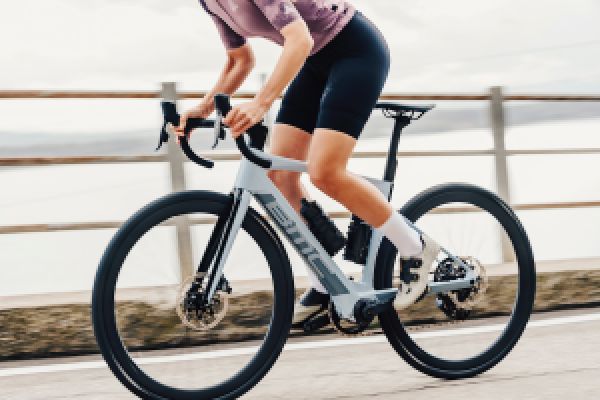 gallery Roadmachine 01 AMP X, l&#39;endurance électrique selon BMC