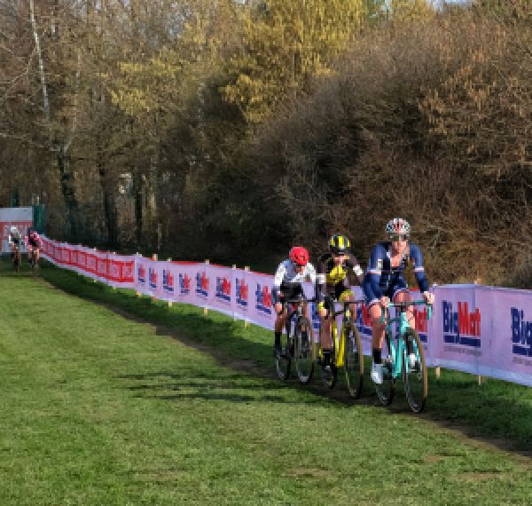 gallery CX : MVDP triomphe à Besançon