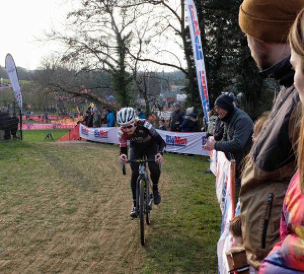 gallery CX : MVDP triomphe à Besançon