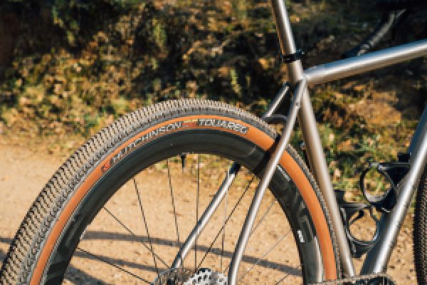 gallery Une gamme de pneus Gravel en 50 mm chez Hutchinson