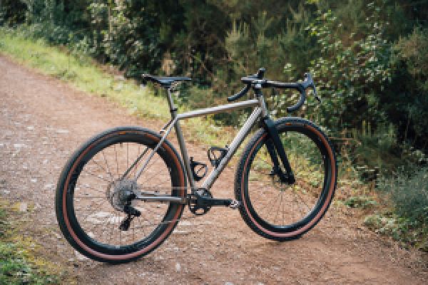 gallery Une gamme de pneus Gravel en 50 mm chez Hutchinson