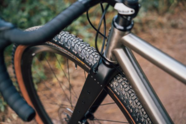 gallery Une gamme de pneus Gravel en 50 mm chez Hutchinson