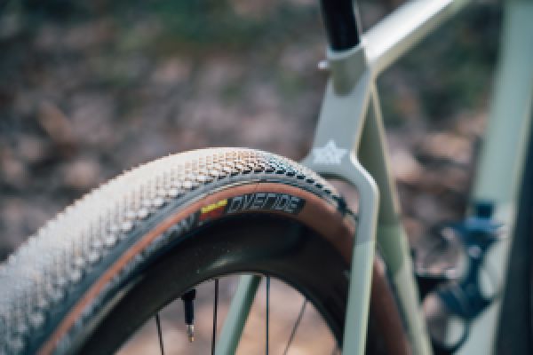 gallery Une gamme de pneus Gravel en 50 mm chez Hutchinson