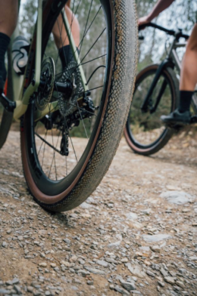 gallery Une gamme de pneus Gravel en 50 mm chez Hutchinson