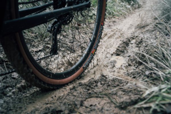 gallery Une gamme de pneus Gravel en 50 mm chez Hutchinson